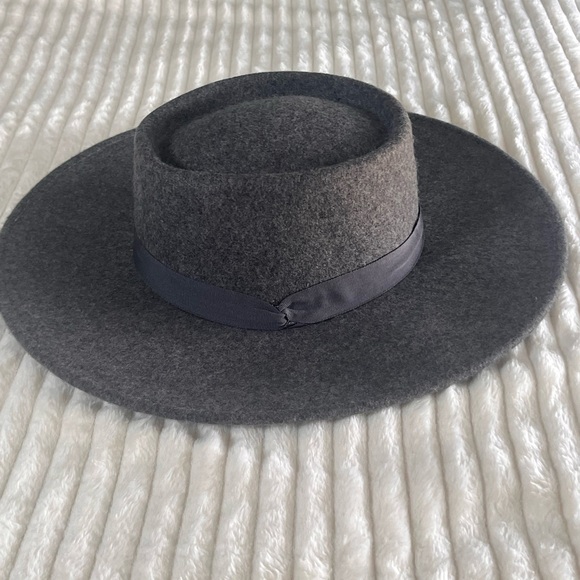 Nine West Grey 100% Wool Wide Brim Hat w/ Ribbon Detail, One Size, NWOT - Picture 10 of 11